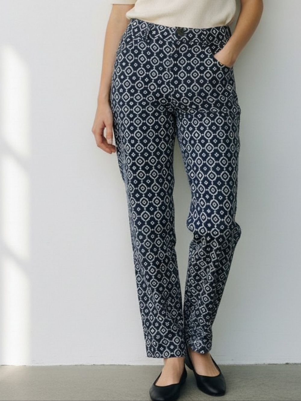 Brooks Brothers Natalie Ankle Pants In Navy and White Geometric Print 4